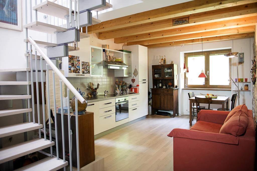 Apartment Bed&Bike アルコ 部屋 写真